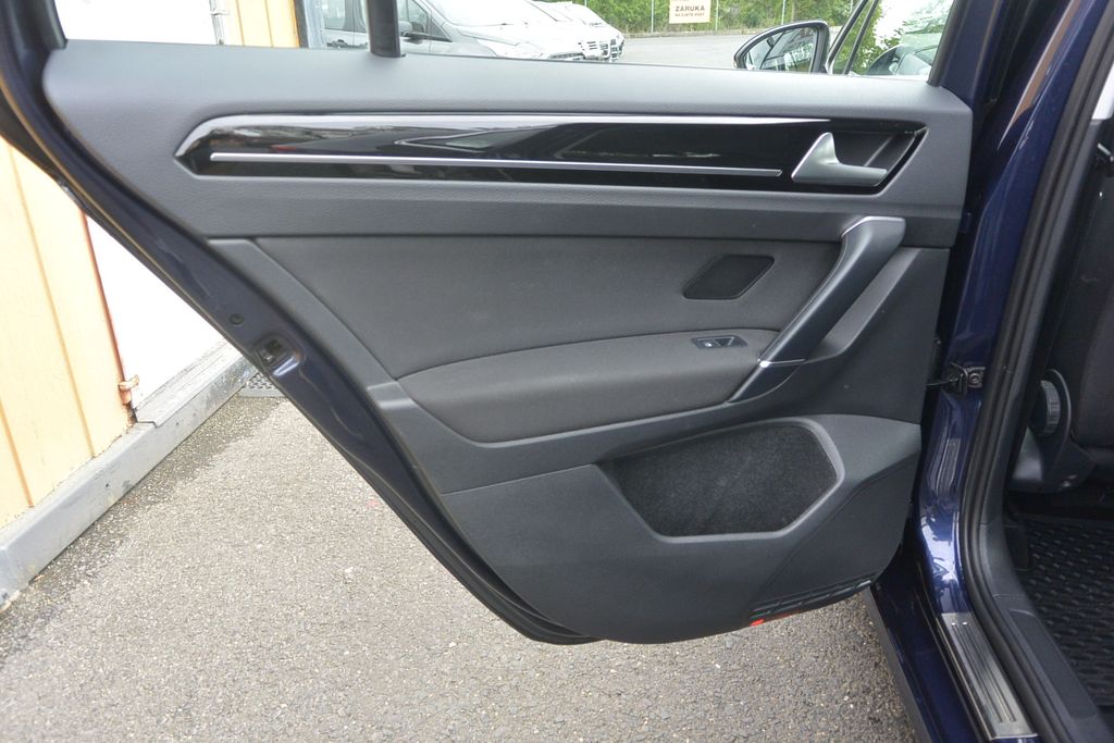 Volkswagen Golf Sportsvan 1.4TSi DSG EXCLUSIVE 110kW