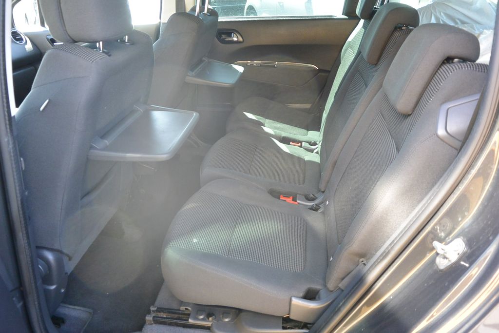 Peugeot 5008 1.6HDi 7míst * PANORAMA