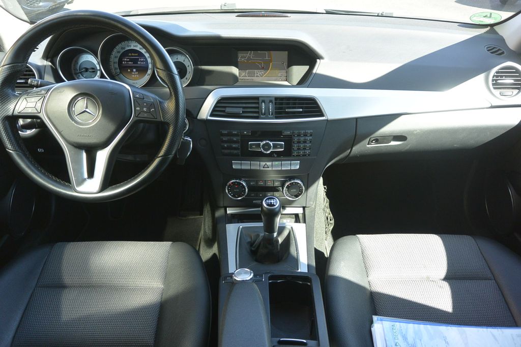 Mercedes-Benz C 180 1.8i Avandgarde 115kW