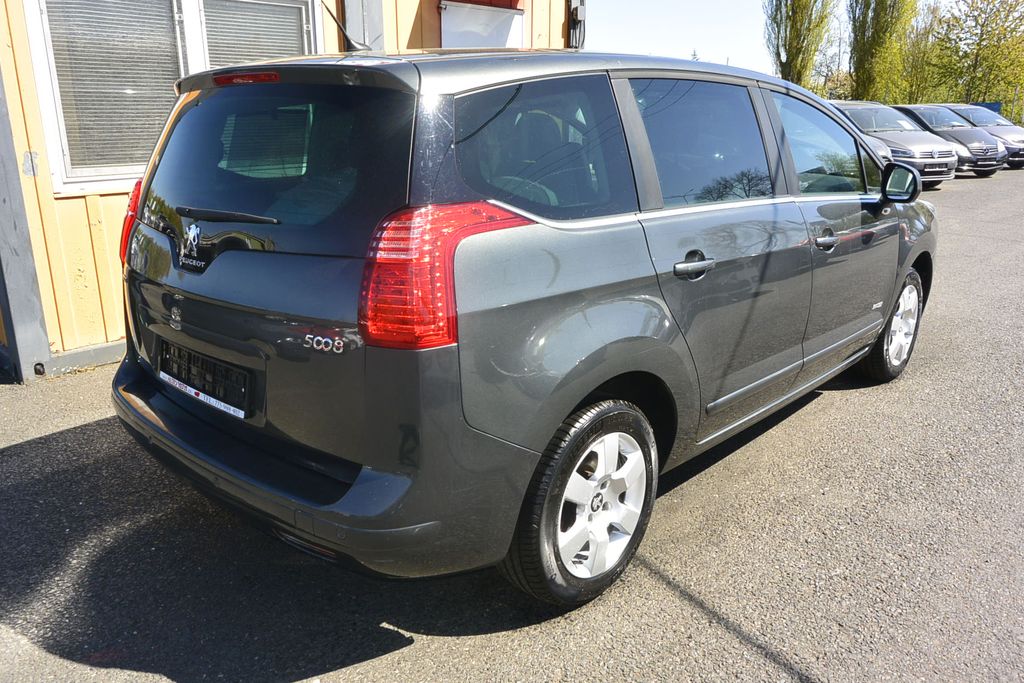 Peugeot 5008 1.6HDi 7míst * PANORAMA