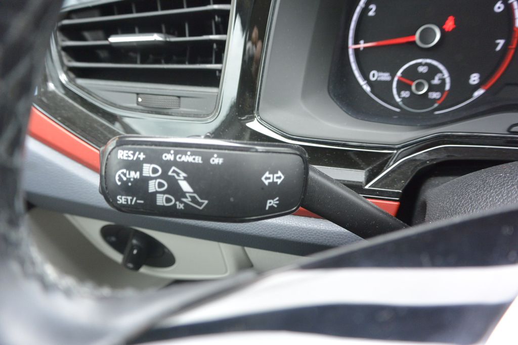 Volkswagen Polo 1.0TSi BEATSAUDIO 70kW