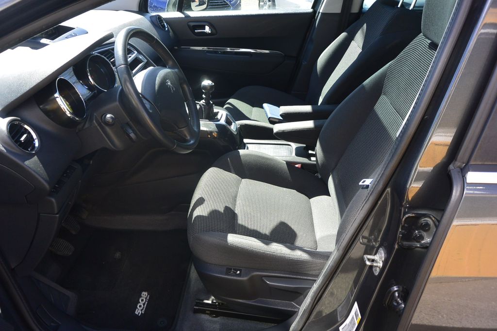Peugeot 5008 1.6HDi 7míst * PANORAMA