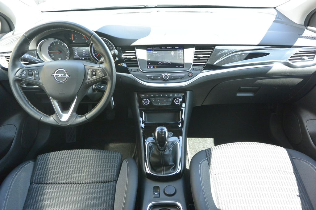 Opel Astra 1.2i 96kW