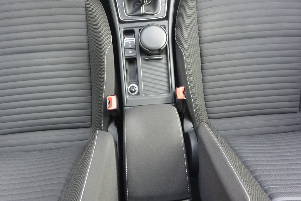 Volkswagen Golf 2.0TDi 110kW