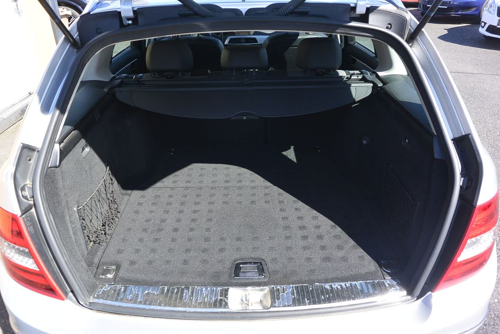 Mercedes-Benz C 180 1.8i Avandgarde 115kW