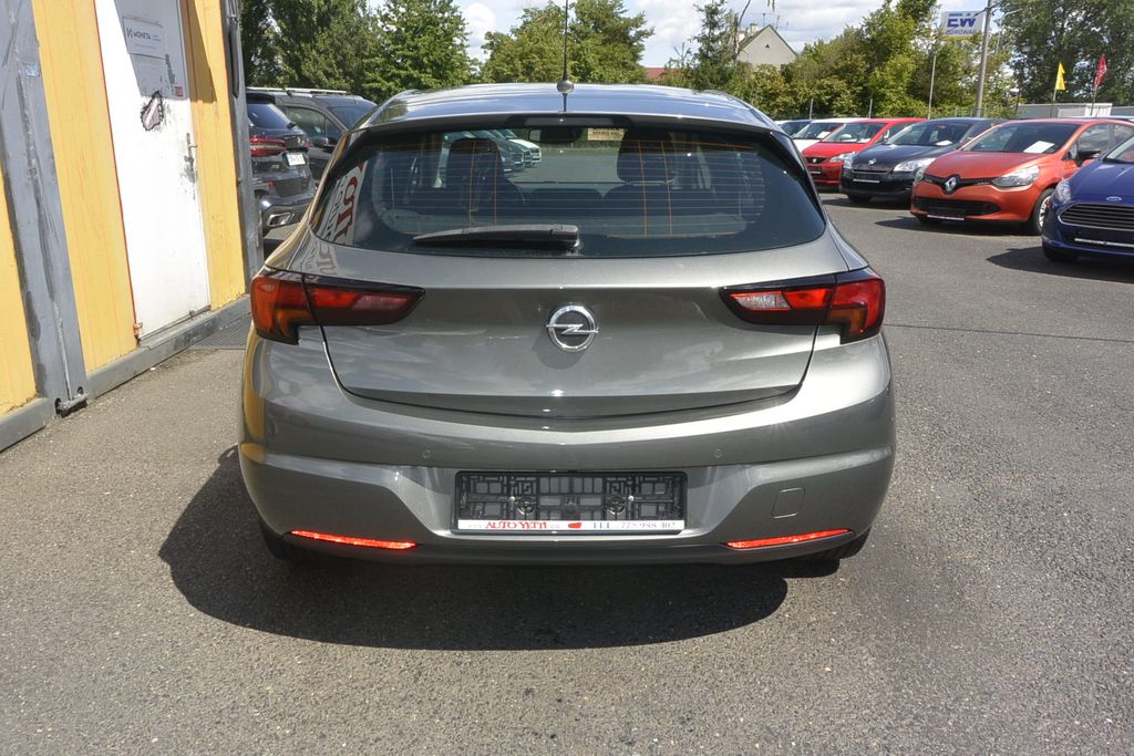 Opel Astra 1.2i 96kW