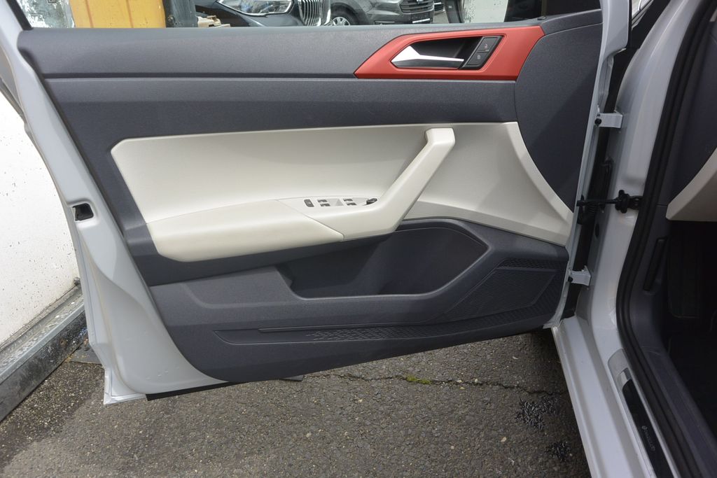 Volkswagen Polo 1.0TSi BEATSAUDIO 70kW