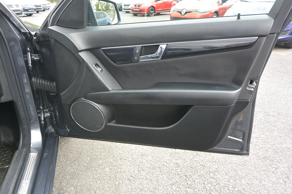 Mercedes-Benz C 220 2.2d 125kW