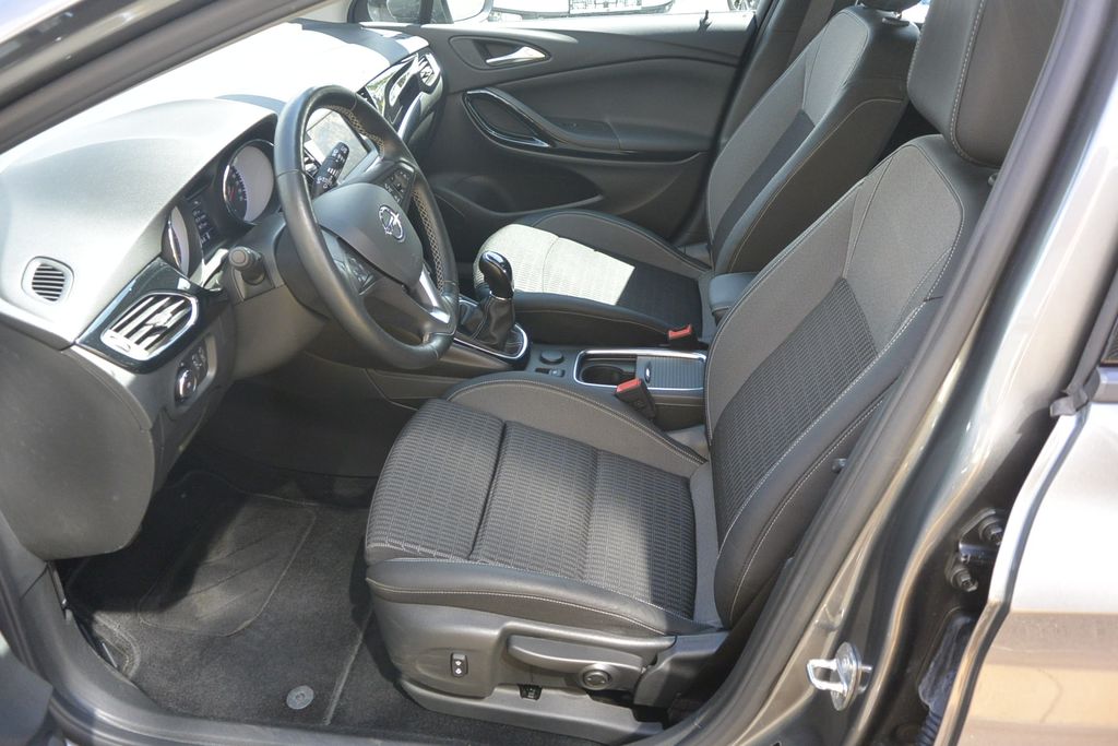 Opel Astra 1.2i 96kW