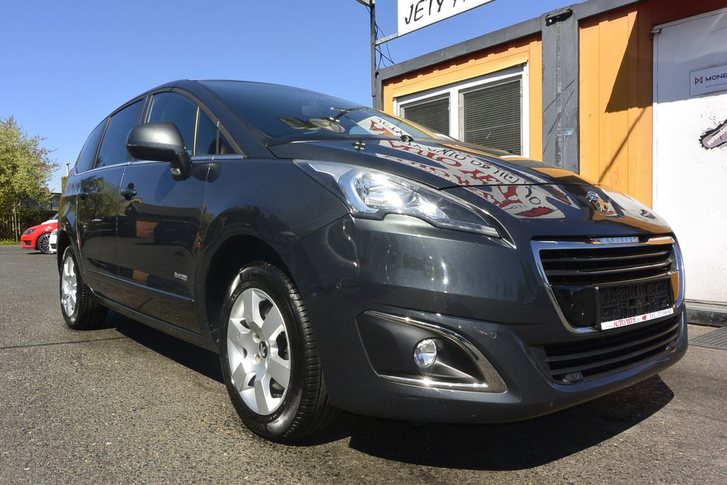 Peugeot 5008 1.6HDi 7míst * PANORAMA