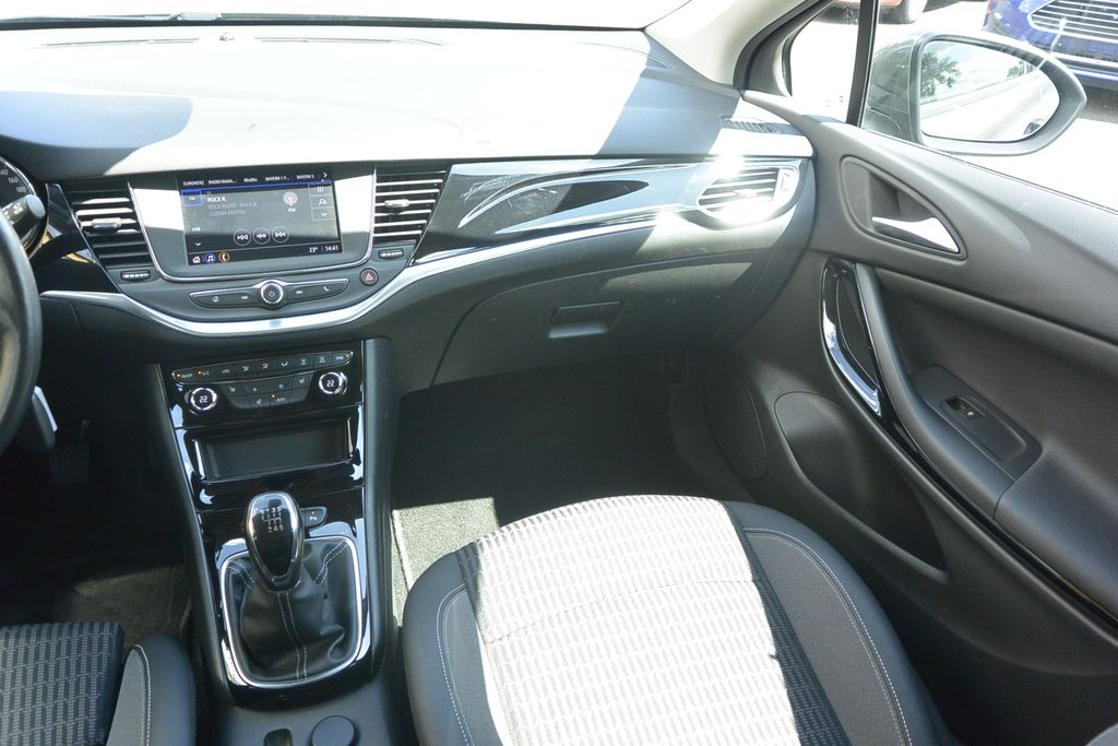 Opel Astra 1.2i 96kW