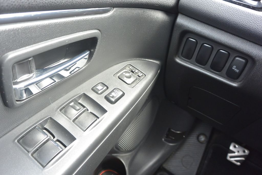 Mitsubishi ASX 2.0i MIVEC 1.maj*TOP výbava a stav