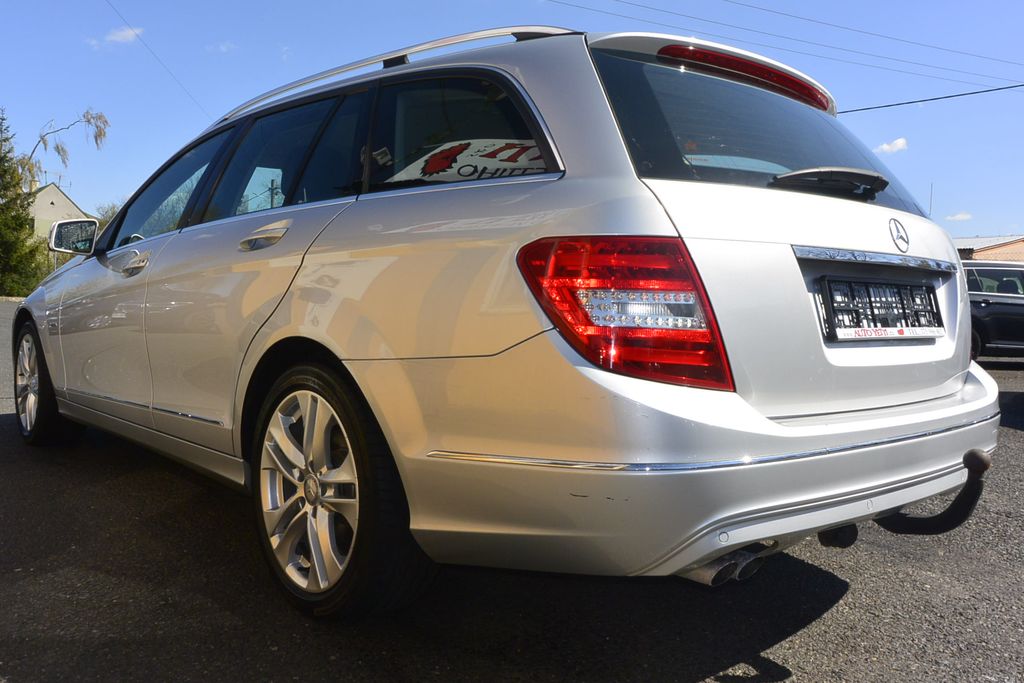 Mercedes-Benz C 180 1.8i Avandgarde 115kW