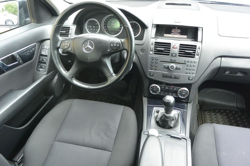 Mercedes-Benz C 220 2.2d 125kW