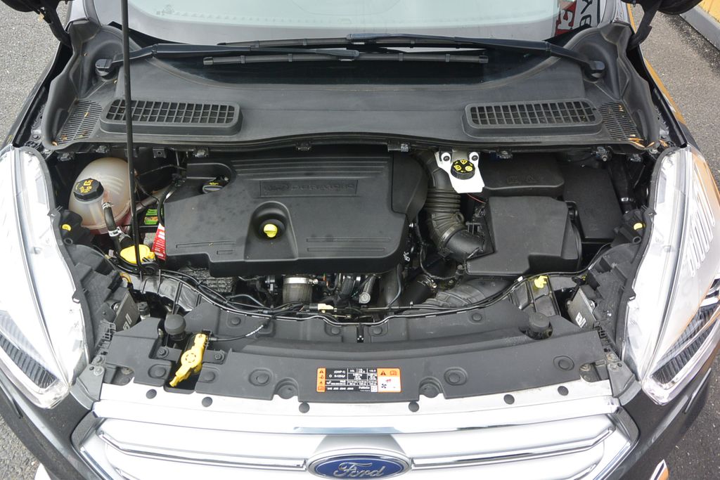 Ford Kuga 2.0TDCi 4×4 AT  Titanium 132kW