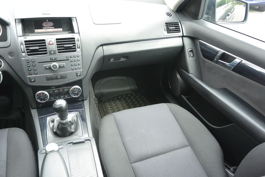 Mercedes-Benz C 220 2.2d 125kW