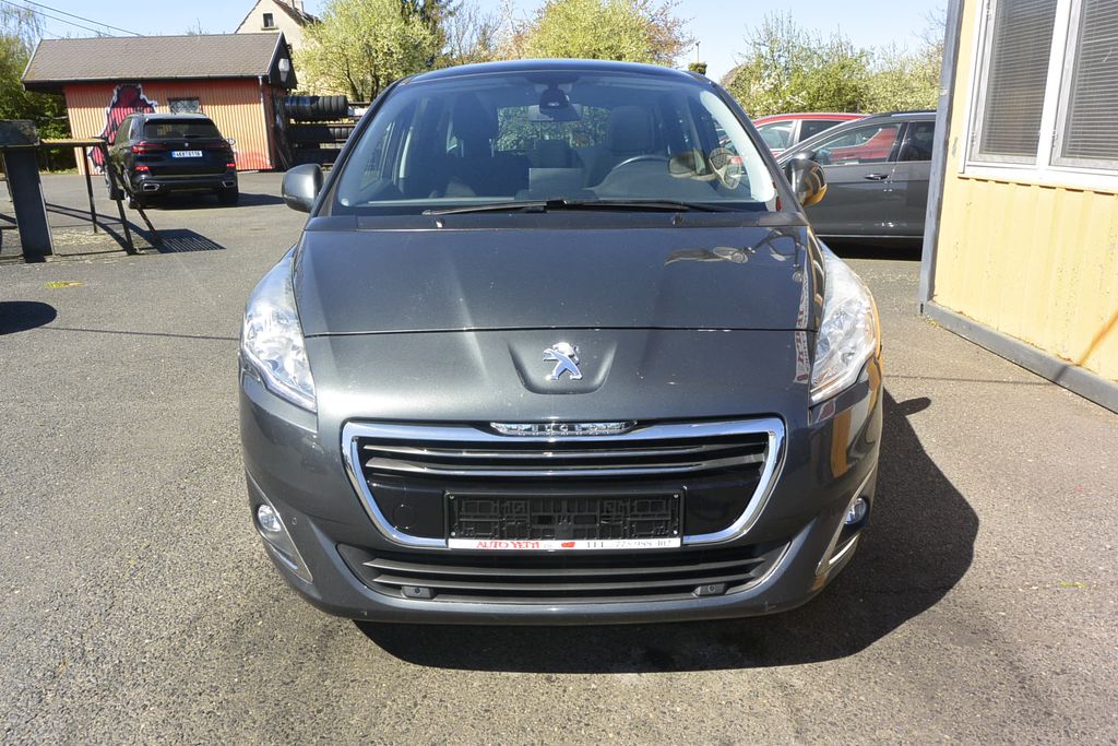 Peugeot 5008 1.6HDi 7míst * PANORAMA