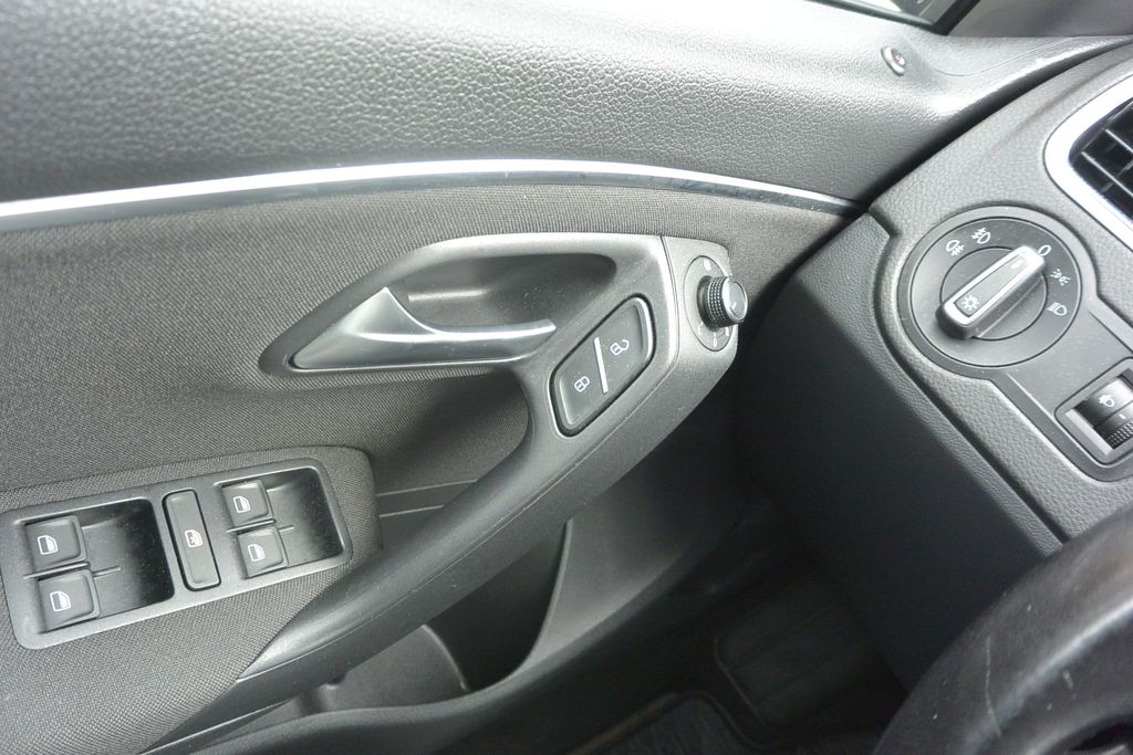 Volkswagen Polo 1.0MPi 55kW