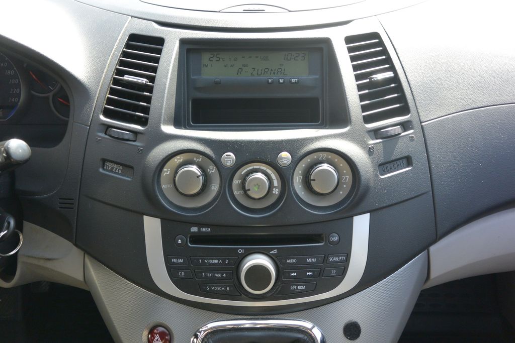 Mitsubishi Grandis 2.0DI-D 6míst