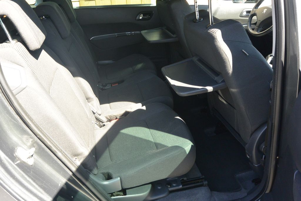 Peugeot 5008 1.6HDi 7míst * PANORAMA