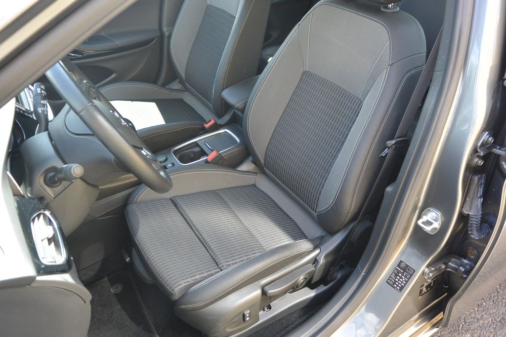 Opel Astra 1.2i 96kW