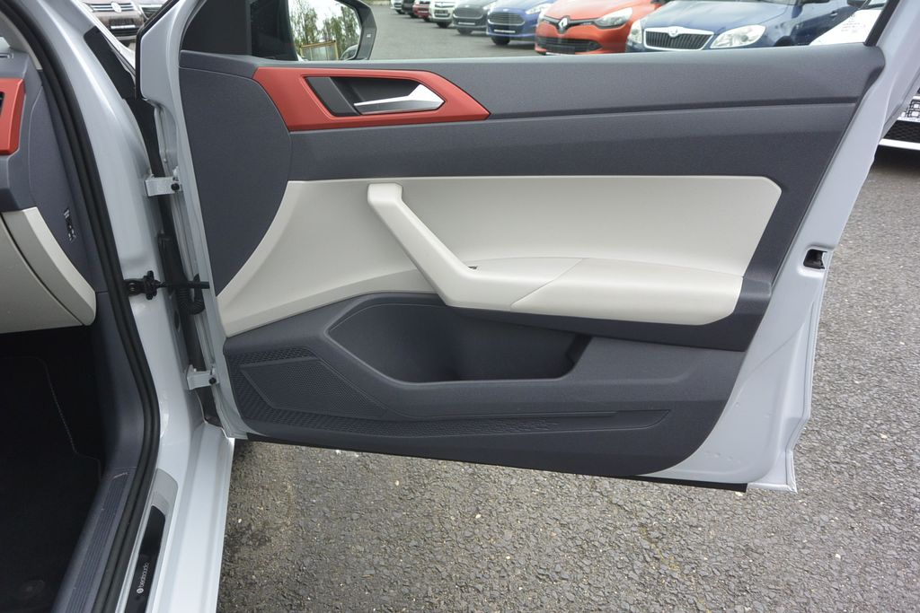 Volkswagen Polo 1.0TSi BEATSAUDIO 70kW