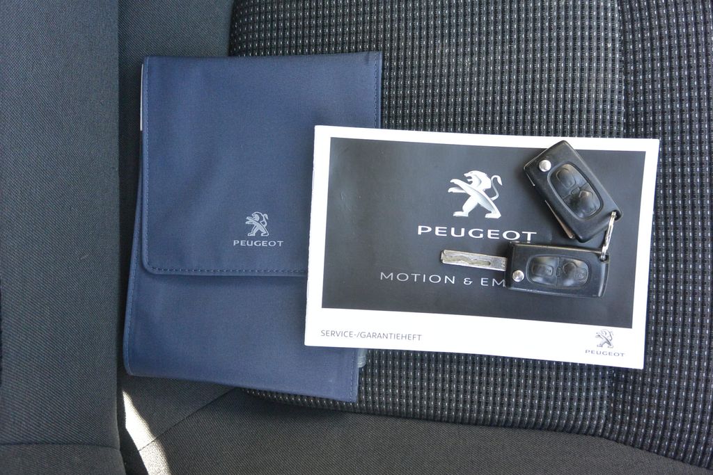 Peugeot 5008 1.6HDi 7míst * PANORAMA