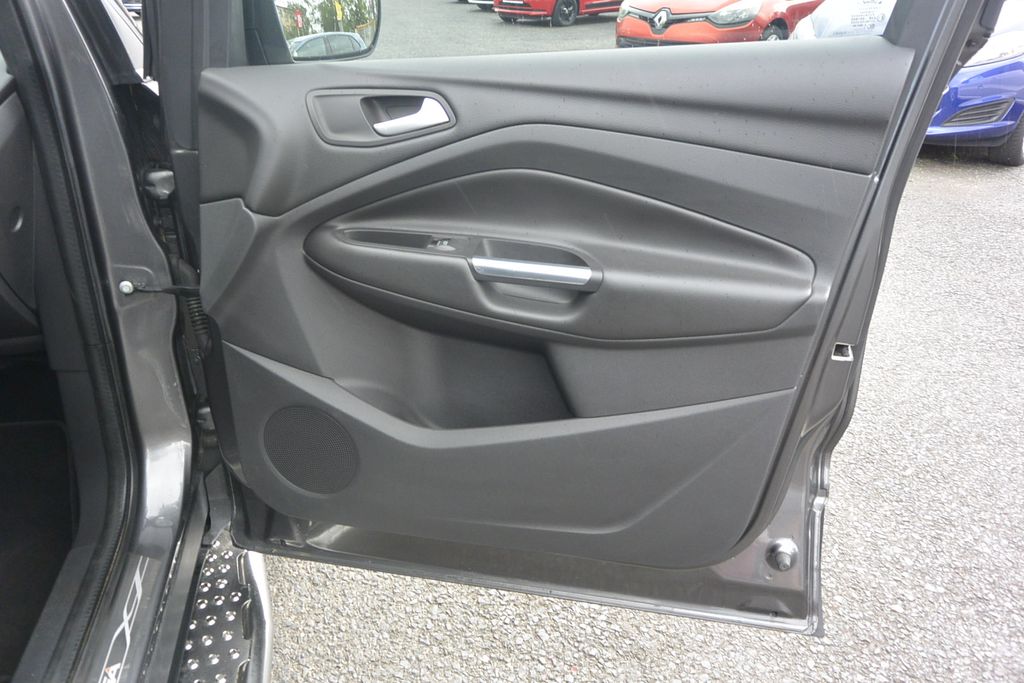 Ford Kuga 2.0TDCi 4×4 AT  Titanium 132kW