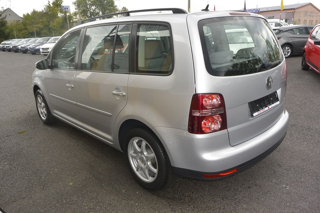 Volkswagen Touran 1.4TSi 7míst