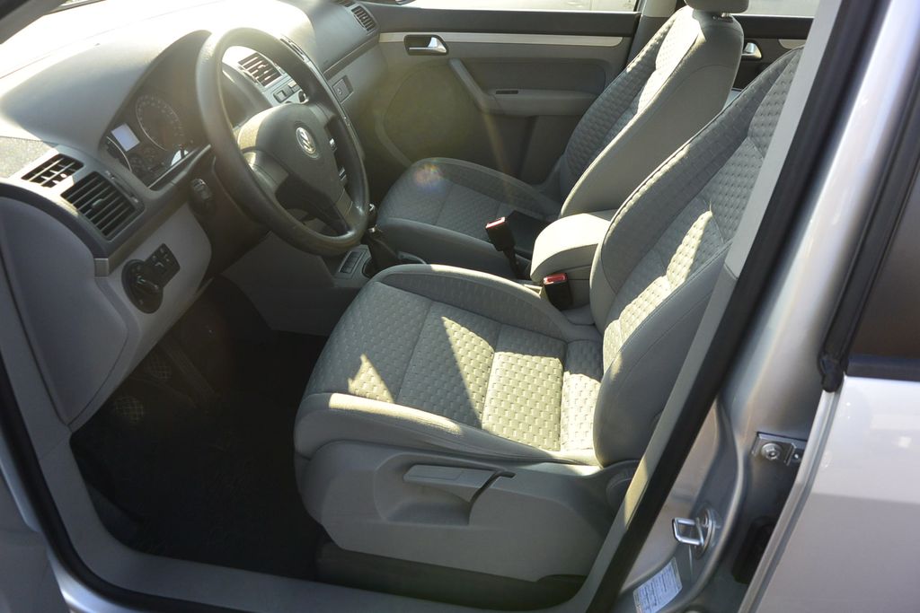 Volkswagen Touran 1.4TSi 7míst