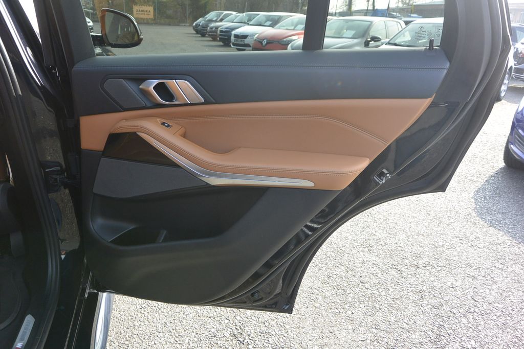 BMW X5 30d xDrive MPaket Swarovski