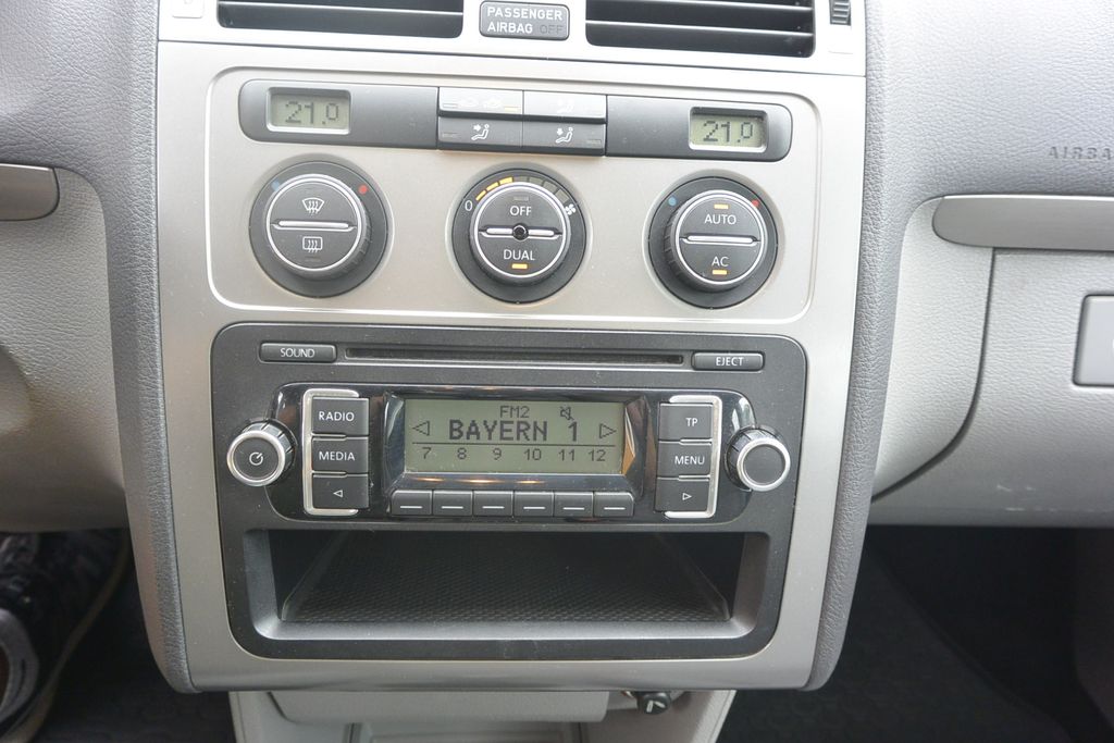 Volkswagen Touran 1.4TSi 7míst