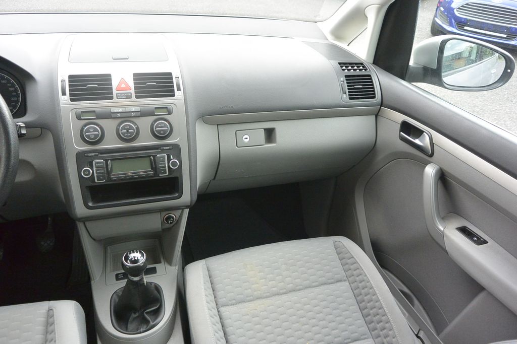 Volkswagen Touran 1.4TSi 7míst
