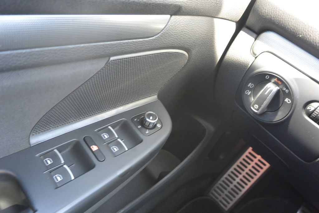 Volkswagen Golf 1.2TSi STYLE *PANO*NAVI