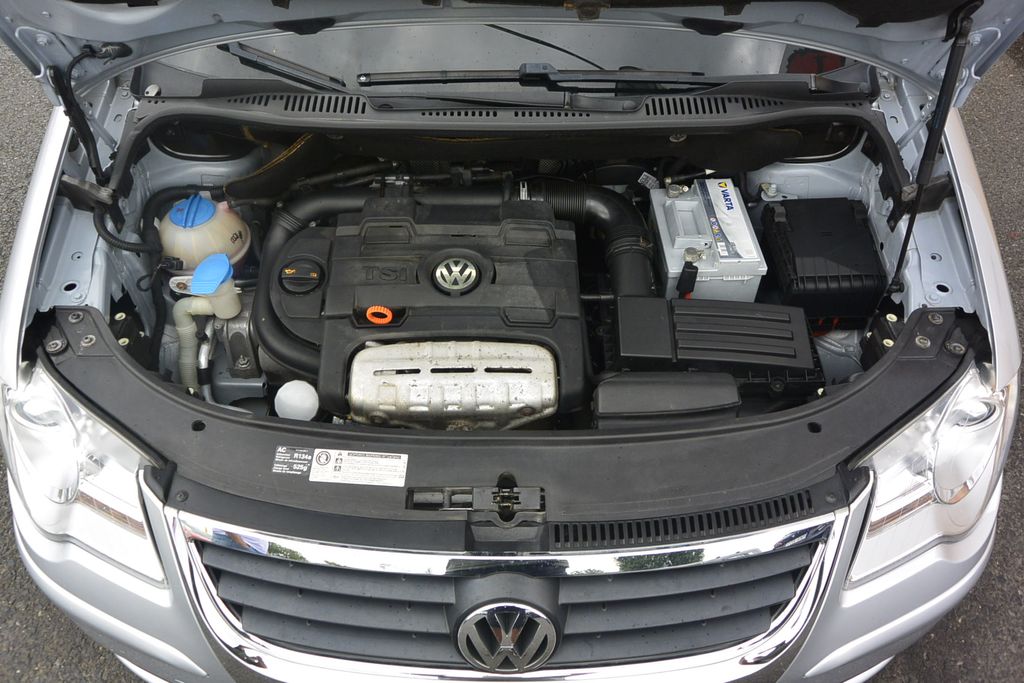 Volkswagen Touran 1.4TSi 7míst