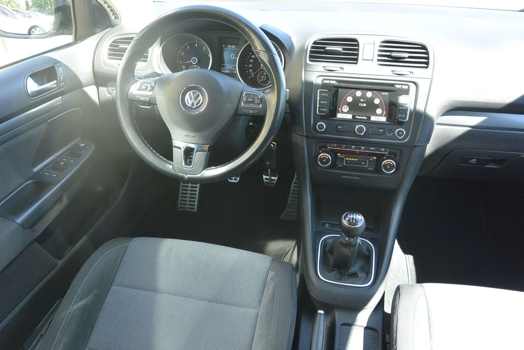 Volkswagen Golf 1.2TSi STYLE *PANO*NAVI