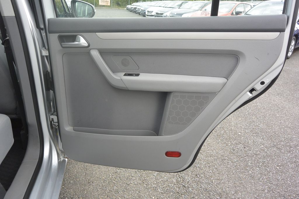 Volkswagen Touran 1.4TSi 7míst