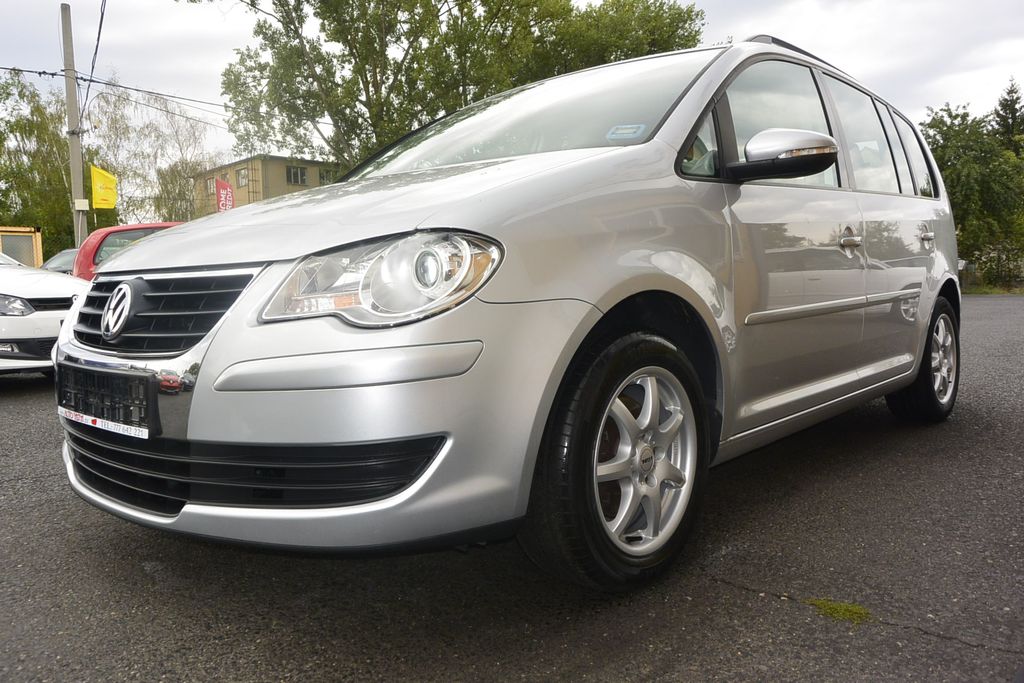 Volkswagen Touran 1.4TSi 7míst