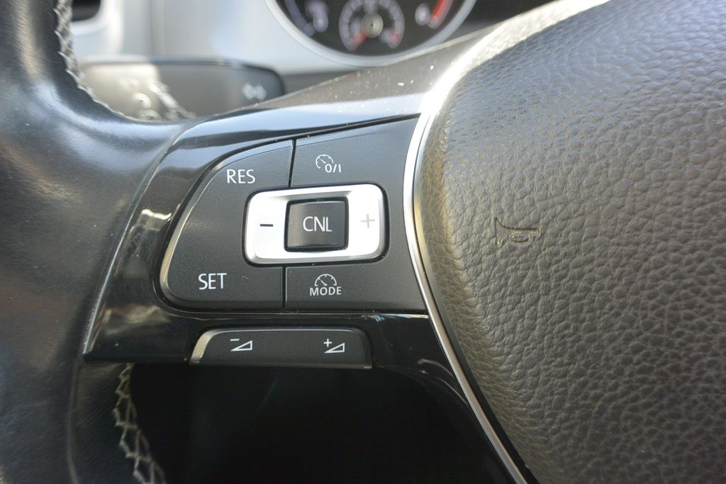 Volkswagen Golf 1.6TDi 81kW *ROZVODY*BRZDY