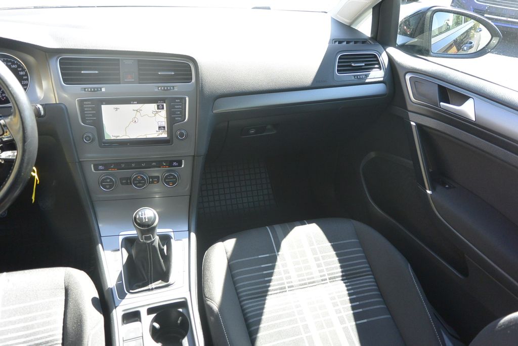 Volkswagen Golf 1.6TDi 81kW *ROZVODY*BRZDY