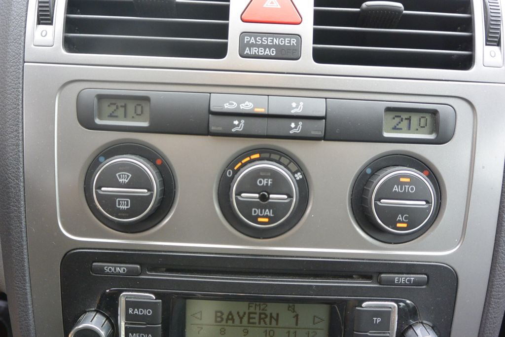 Volkswagen Touran 1.4TSi 7míst