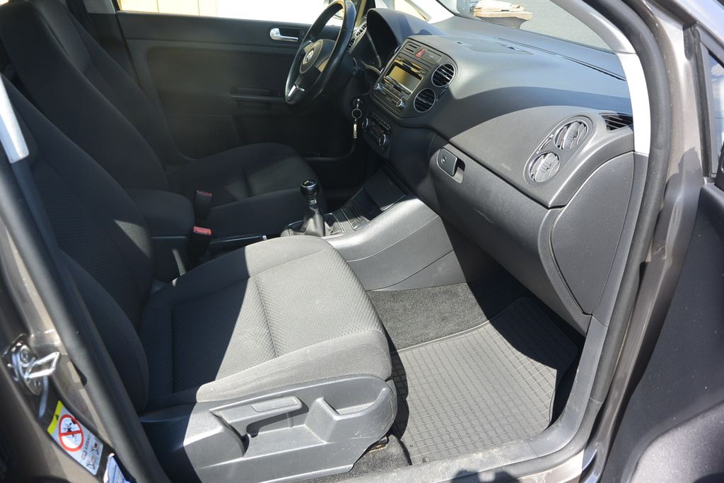Volkswagen Golf Plus 1.2TSi 77kW * 6kv