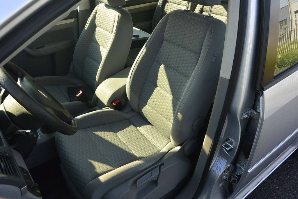 Volkswagen Touran 1.4TSi 7míst