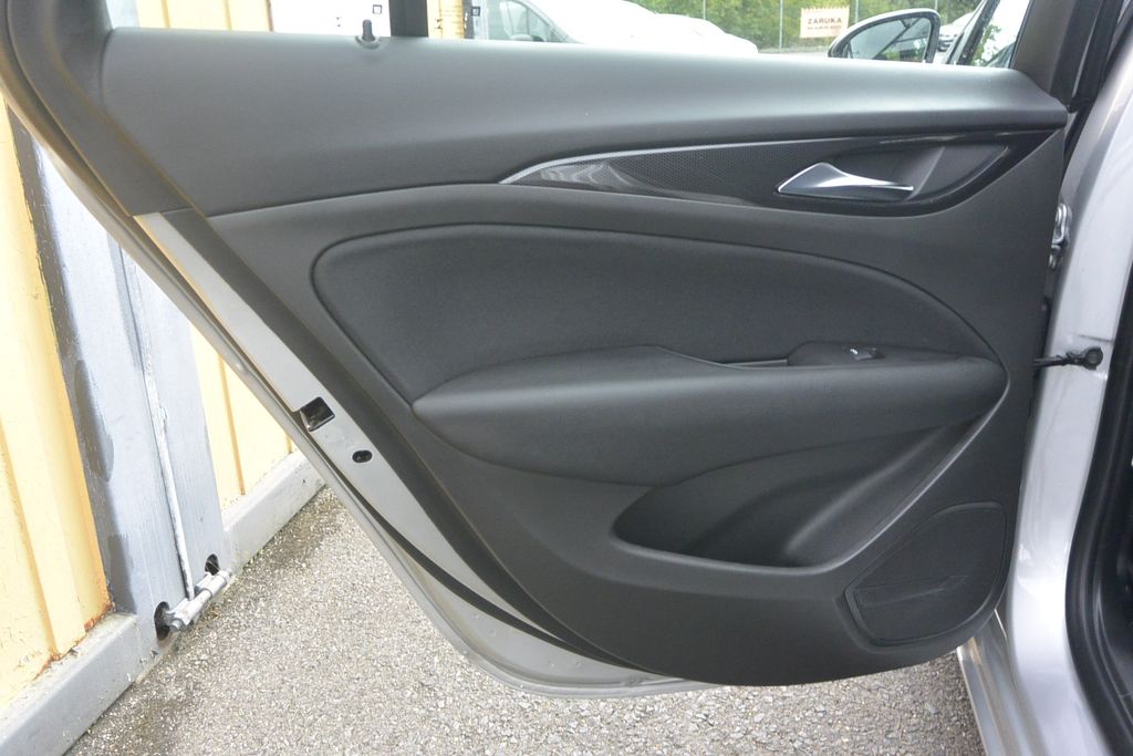 Opel Insignia 2.0CDTi 128kW*AT*NAVI