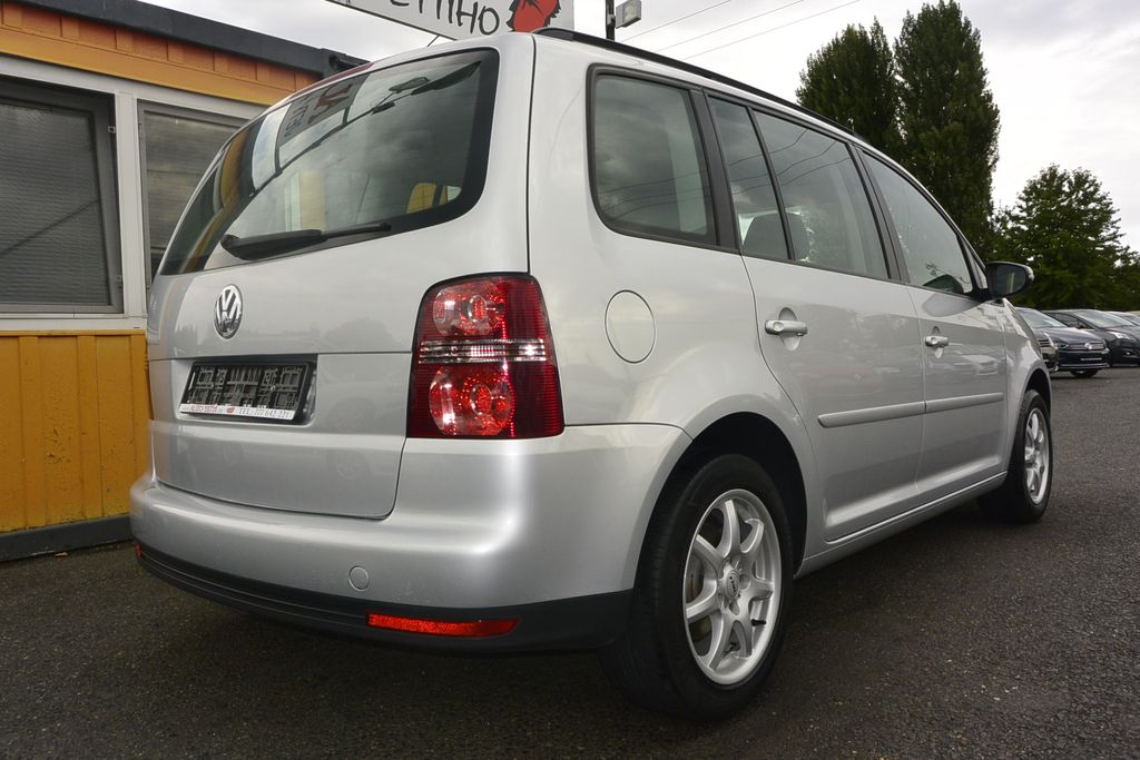 Volkswagen Touran 1.4TSi 7míst