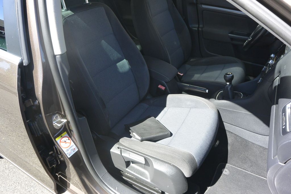 Volkswagen Golf 1.2TSi STYLE *PANO*NAVI