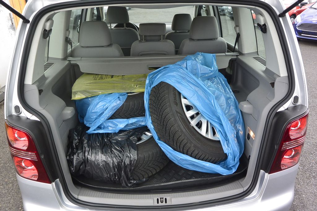Volkswagen Touran 1.4TSi 7míst