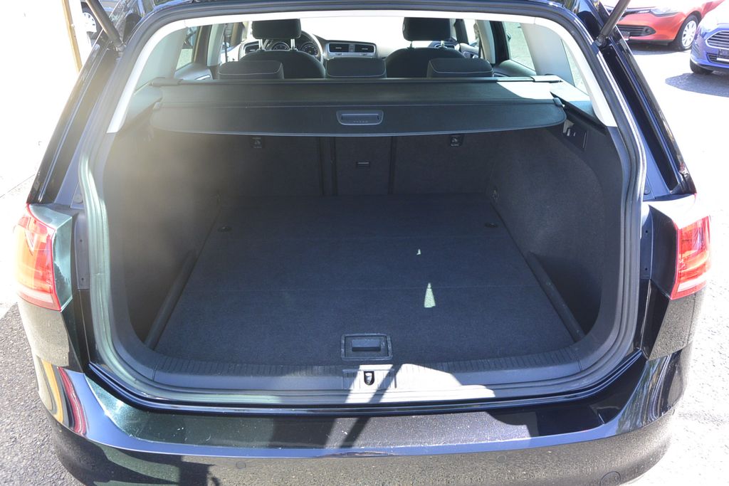 Volkswagen Golf 1.6TDi 81kW *ROZVODY*BRZDY