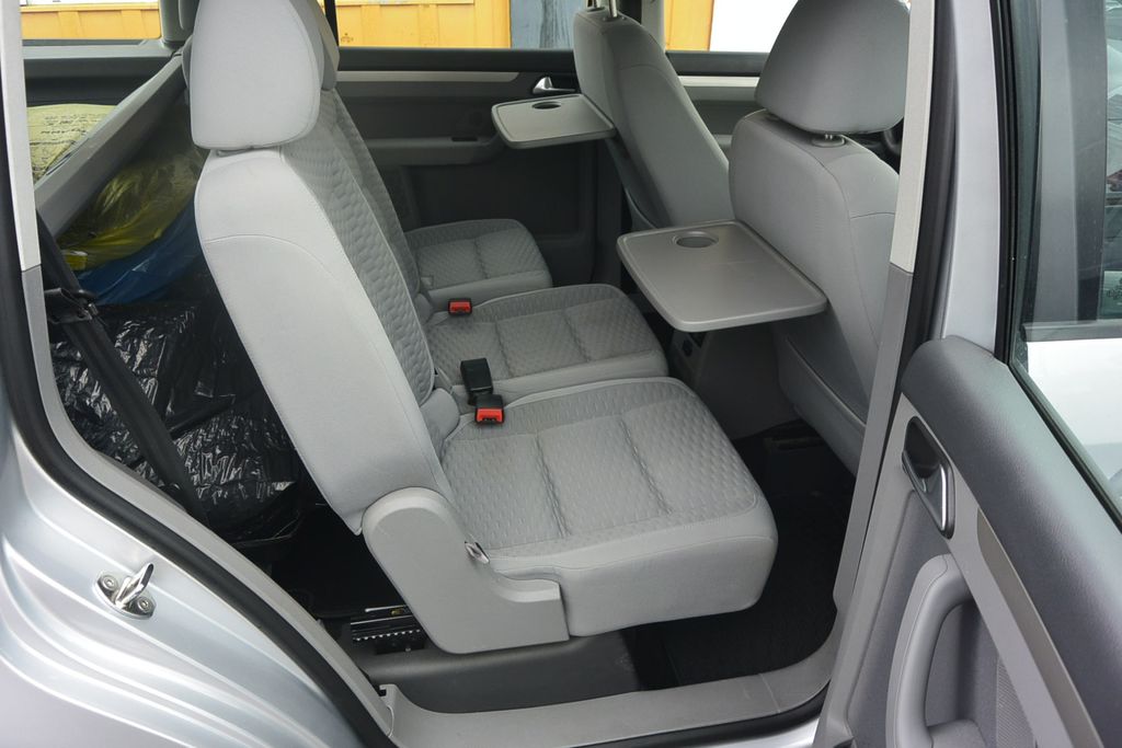 Volkswagen Touran 1.4TSi 7míst