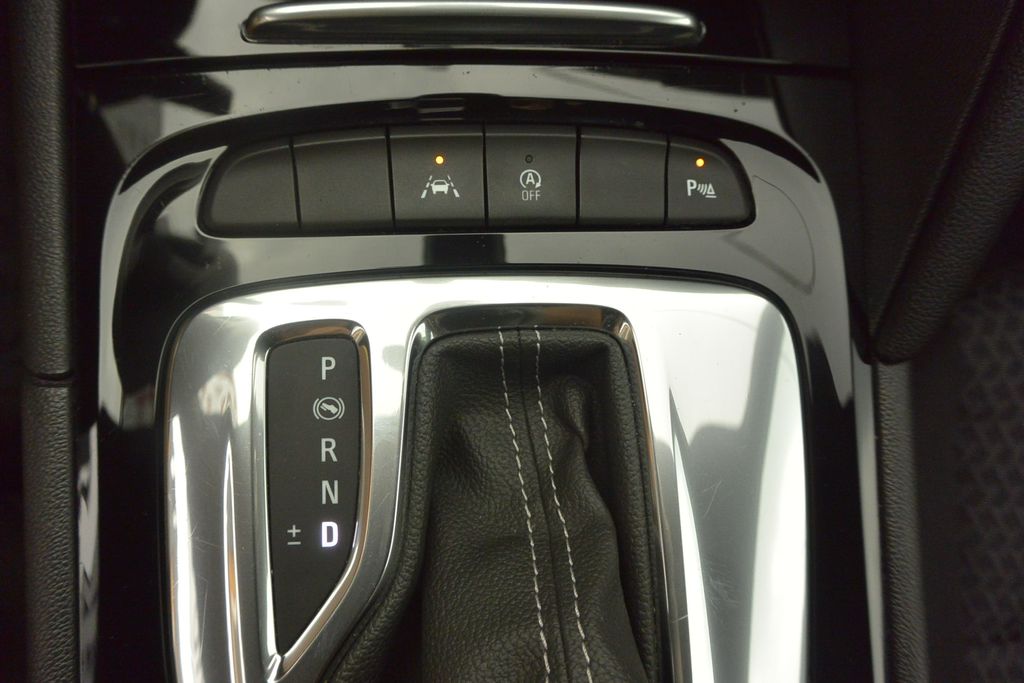 Opel Insignia 2.0CDTi 128kW*AT*NAVI